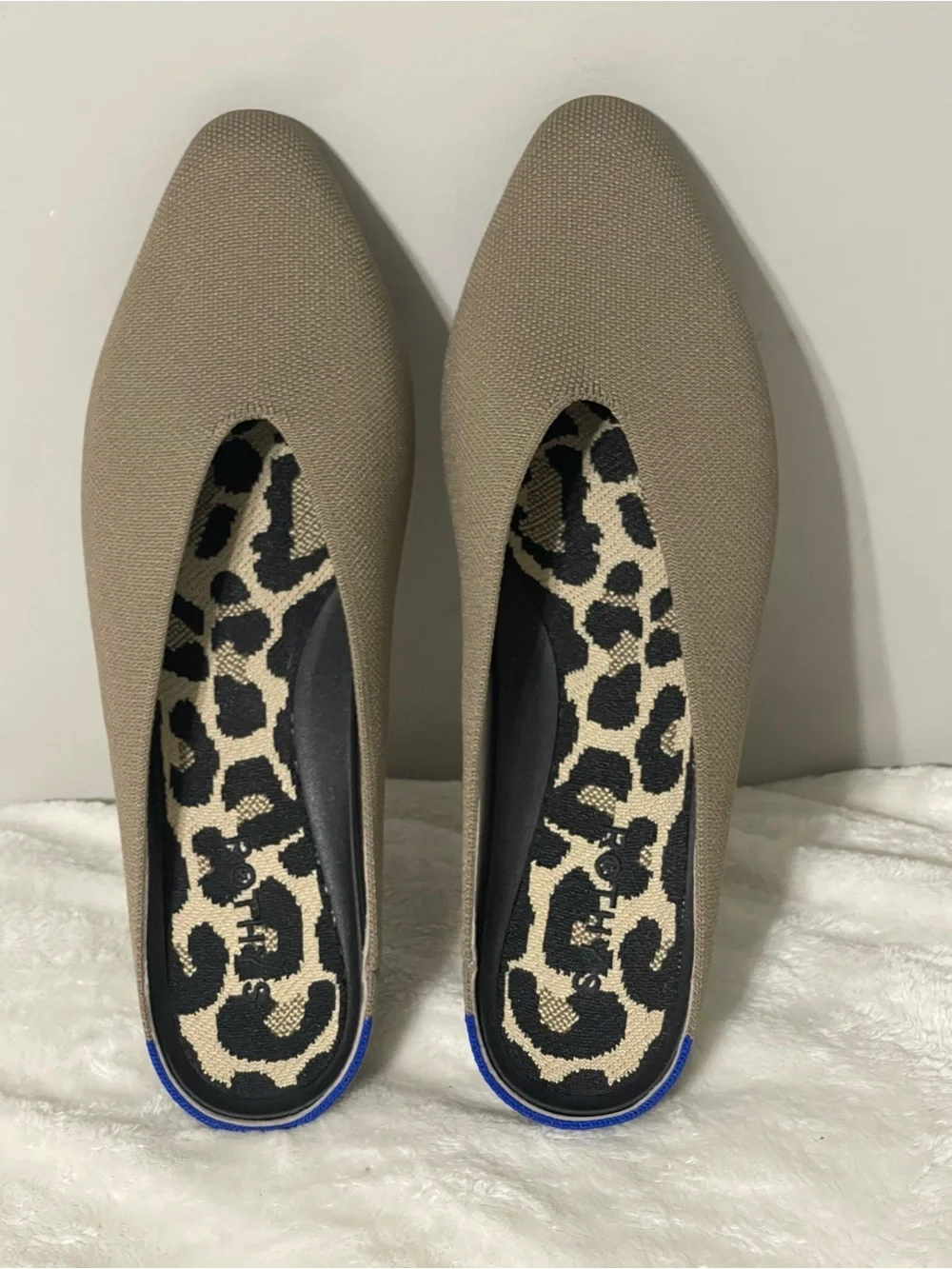 Rothy’s Round Toe Knit Slip-On Flats in Camel Tan Sz 11 Excellent Preppy Brown